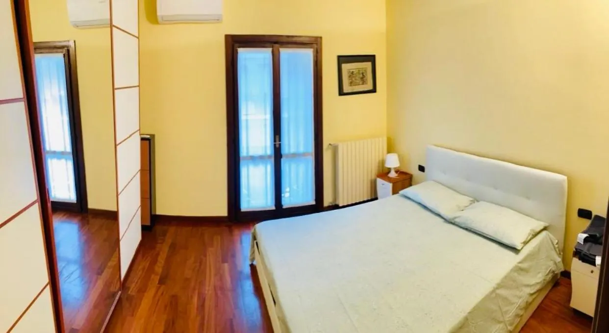 Appartement Bilocale Zona Centro à Milan Italie